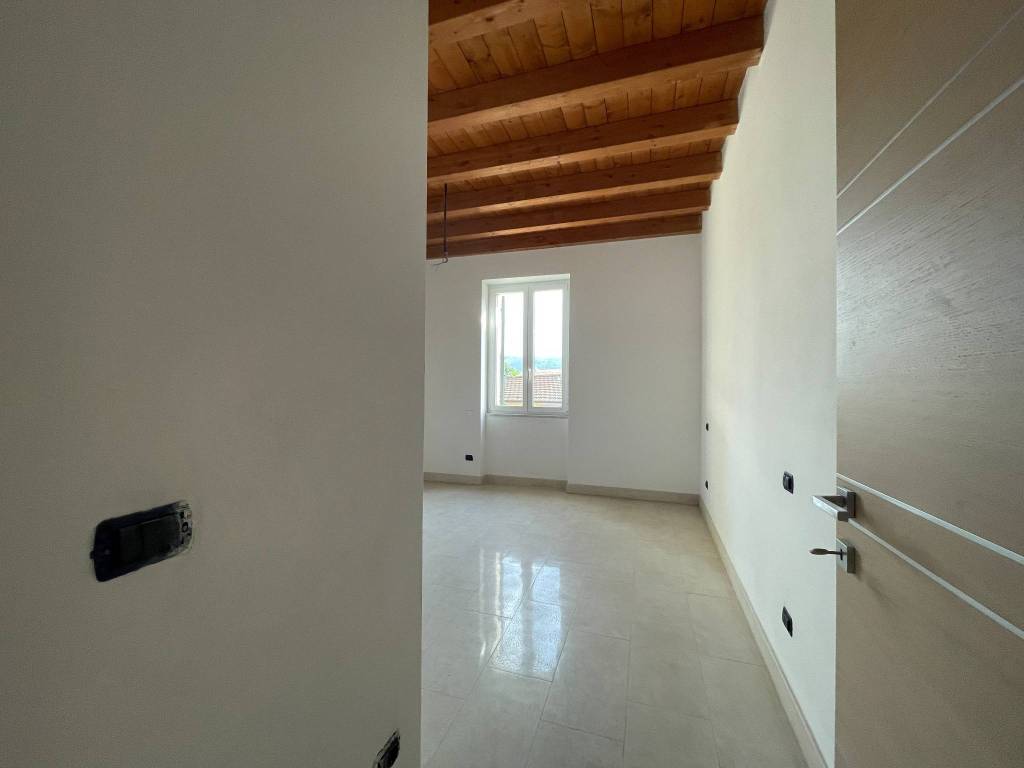 Appartamento a Sarzana in Vicolo Turì - Foto 3