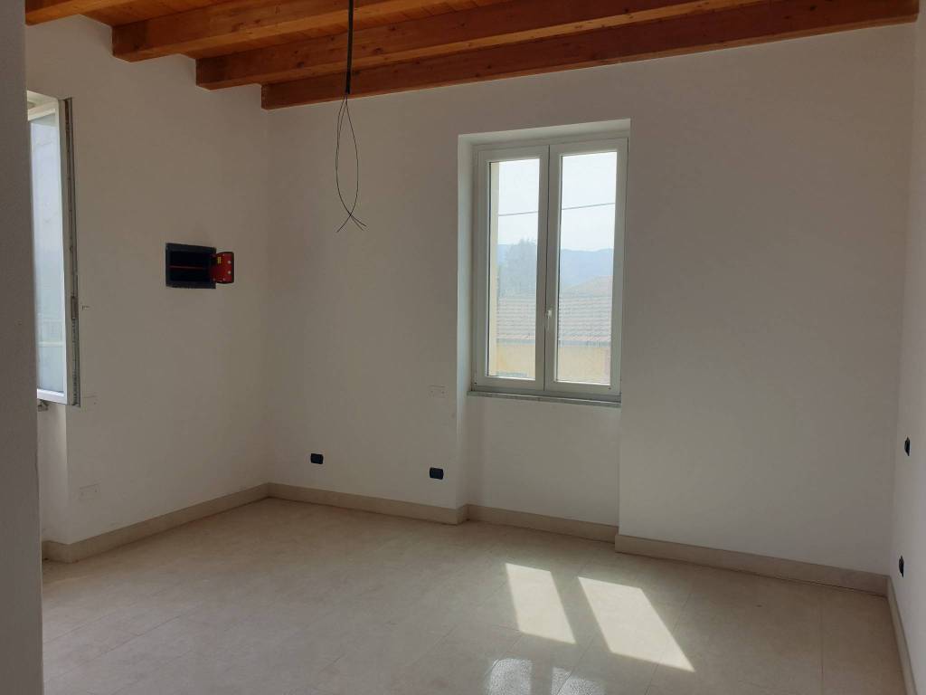 Appartamento a Sarzana in Vicolo Turì - Foto 5