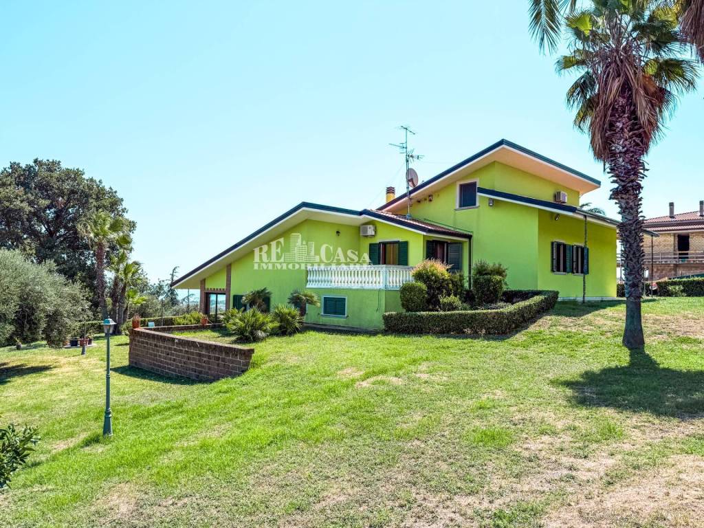 Villa a Martinsicuro in via castani - Foto 4