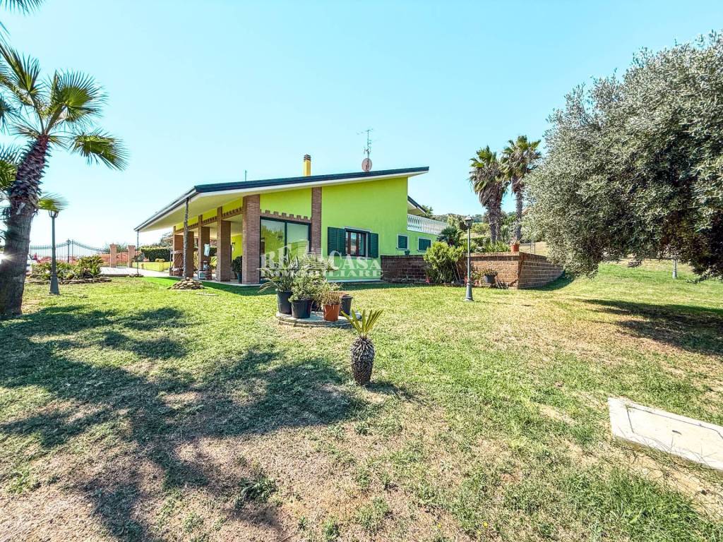 Villa a Martinsicuro in via castani - Foto 5