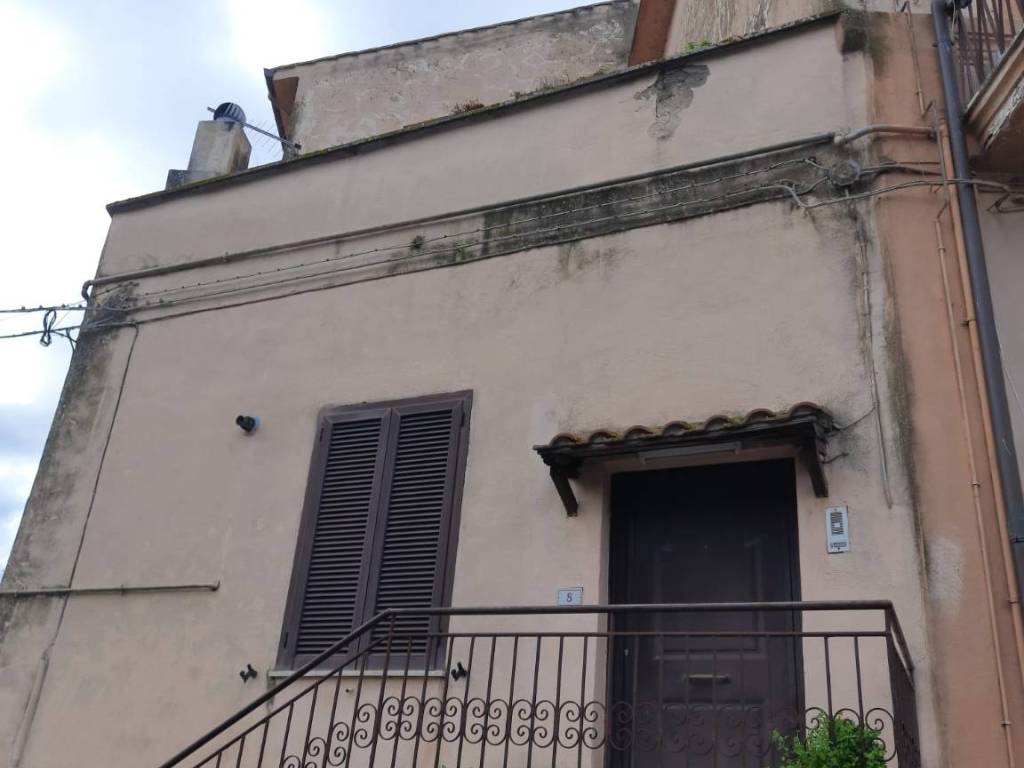 Appartamento a Castel sant'elia in Piazza Margherita - Foto 4