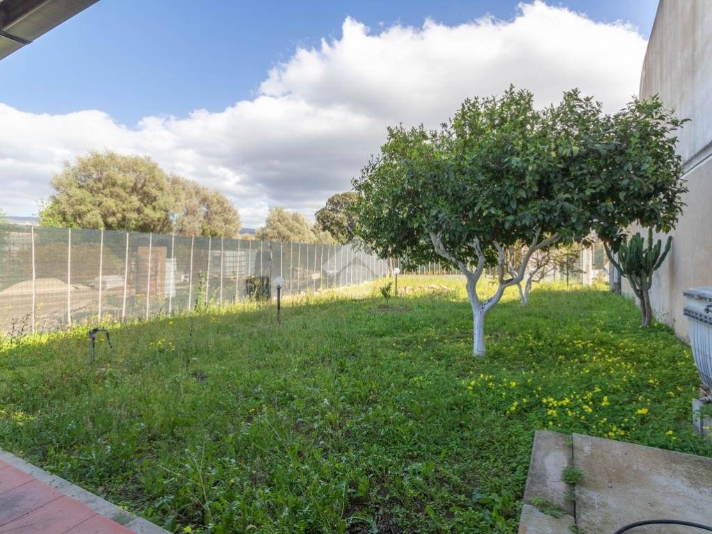 Casa indipendente a Quartucciu in Via delle viole - Foto 5