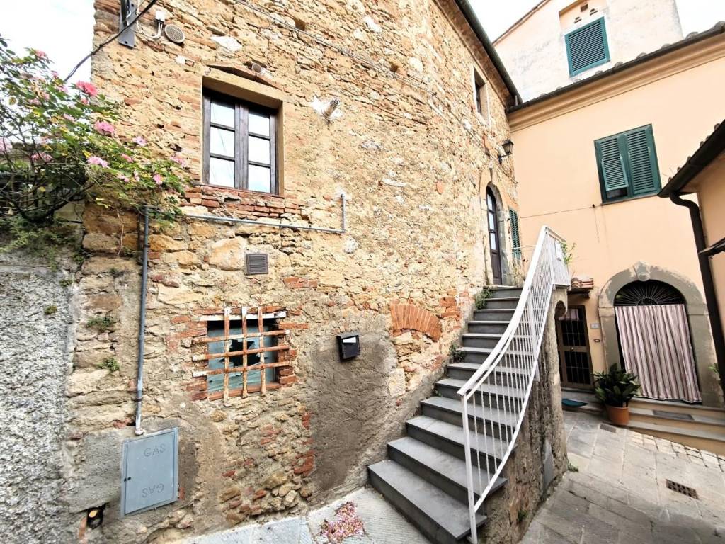 Appartamento a Casciana terme lari in Via dell'Aiuccia, - Foto 2