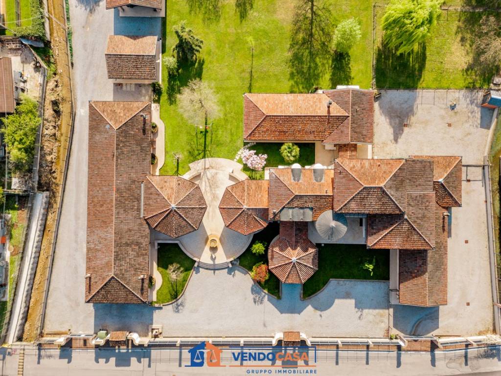Villa a Dogliani in Piazza Carlo Alberto, 8 - Foto 4