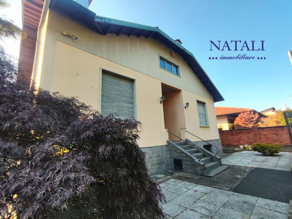 Villa a Olgiate olona in Via Don Carlo Gnocchi, 34 - Foto 4