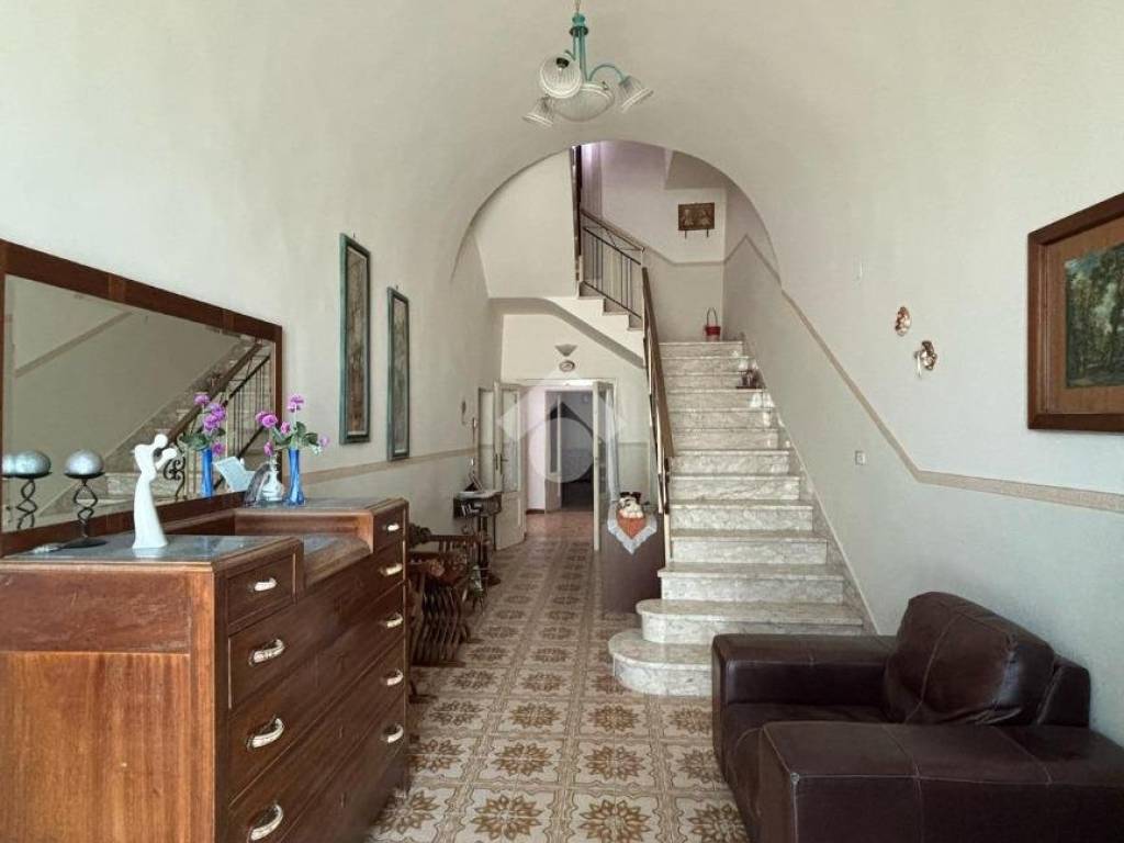 Casa indipendente a Cassano delle murge in Piazza galileo galilei, 18 - Foto 2