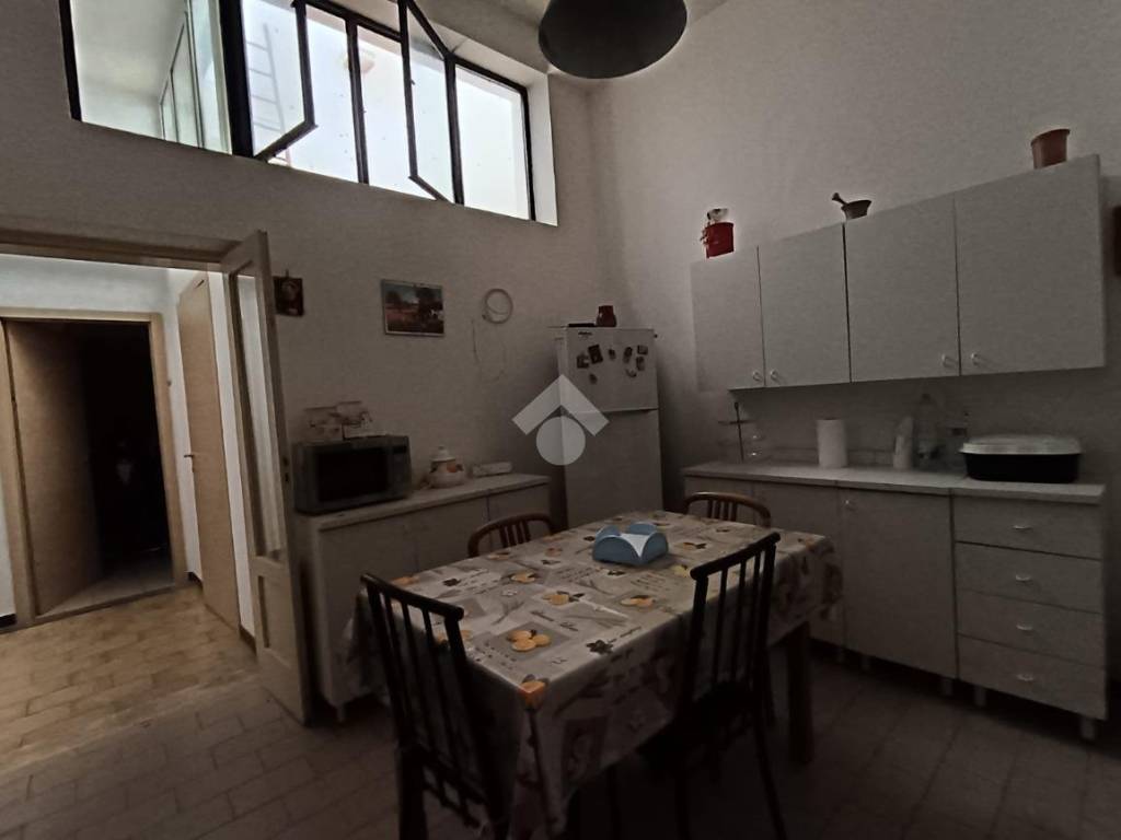 Casa indipendente a Cassano delle murge in Piazza galileo galilei, 18 - Foto 3