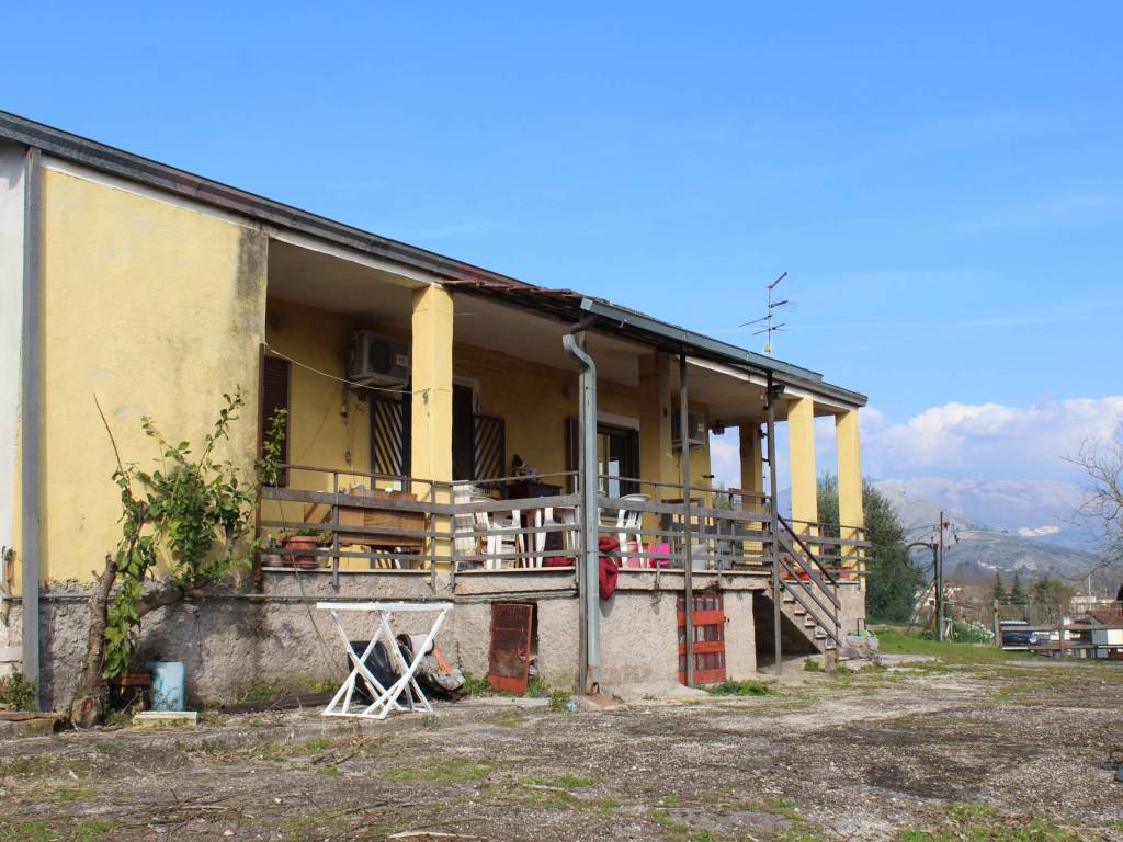 Casa indipendente a Cassino in Via Mandrine - Foto 4