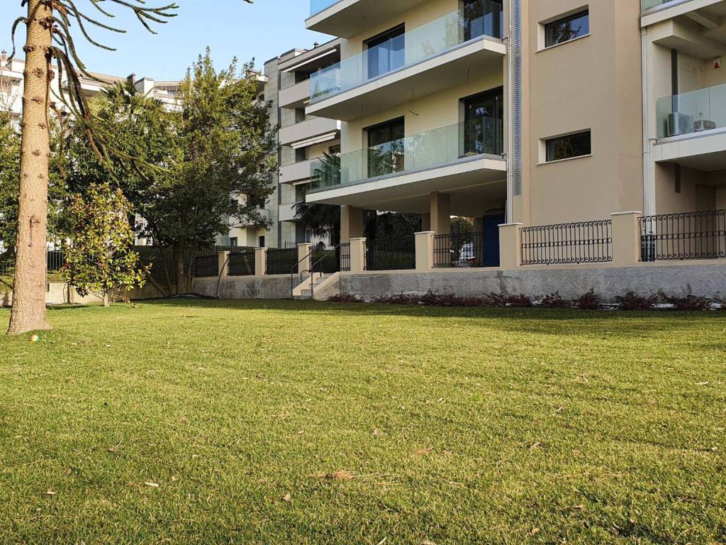 Appartamento a Cantù in Via Giovanni da Cermenate, 12 - Foto 2