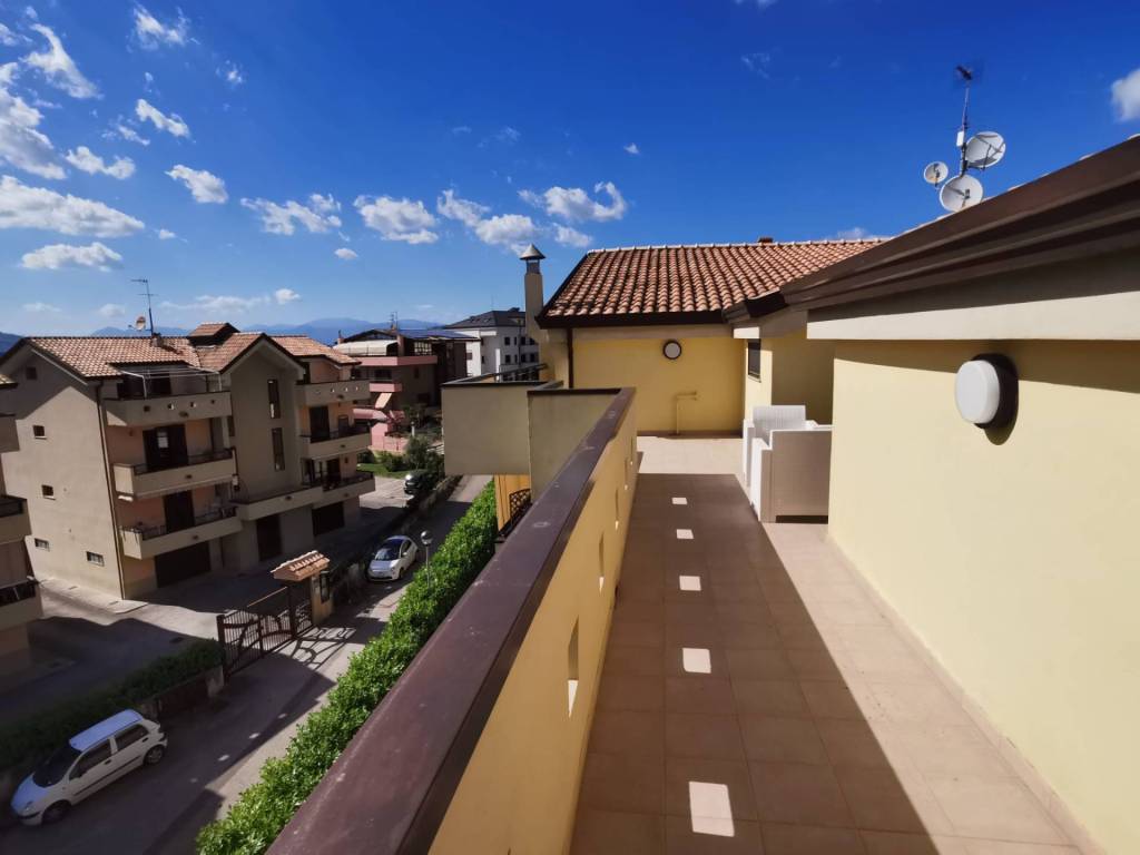 Appartamento a Benevento in Via Raffaele Viviani - Foto 5