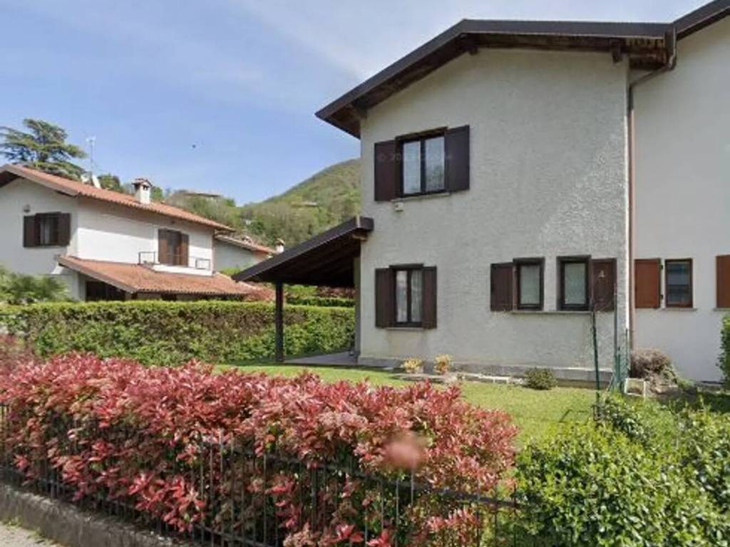 Villetta a schiera a Asso in Via Luigi Oltolina - Foto 2