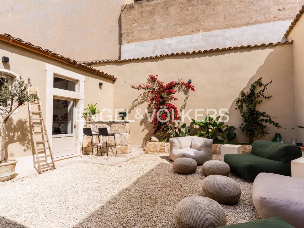Appartamento a Noto in Via Angelo Cavarra - Foto 3