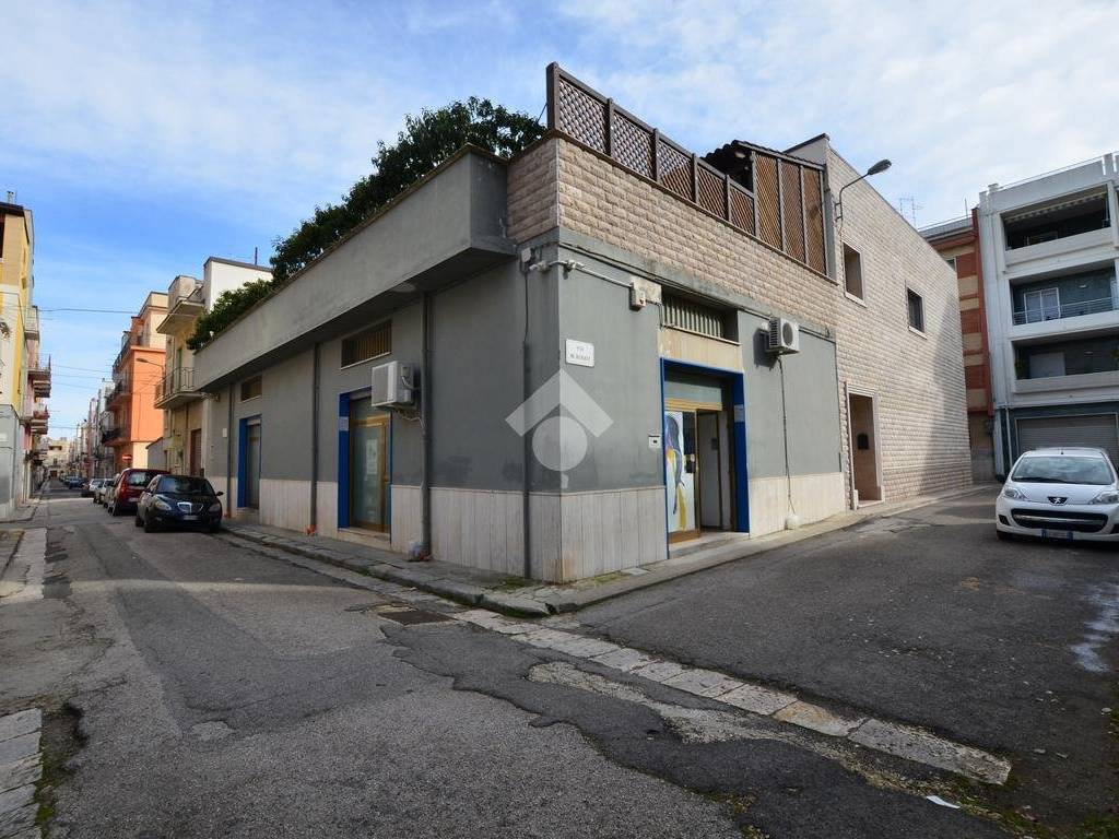 Box / garage a Gioia del colle in Via M. Rosati, 1 - Foto 2