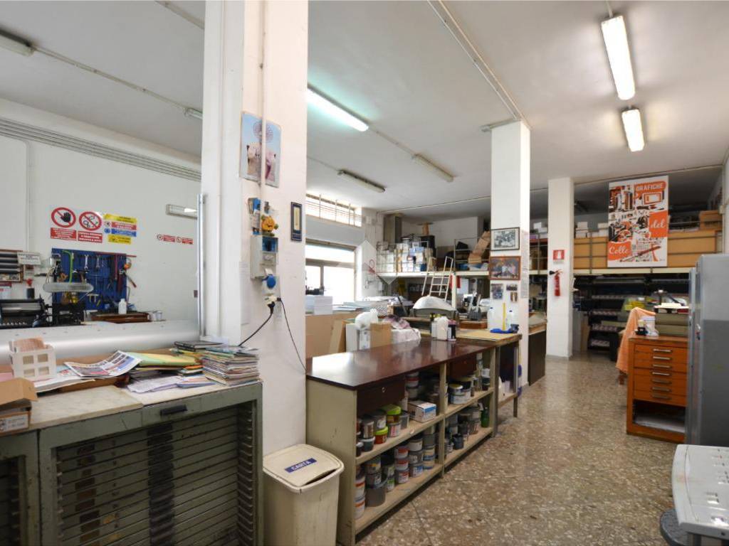 Box / garage a Gioia del colle in Via M. Rosati, 1 - Foto 3