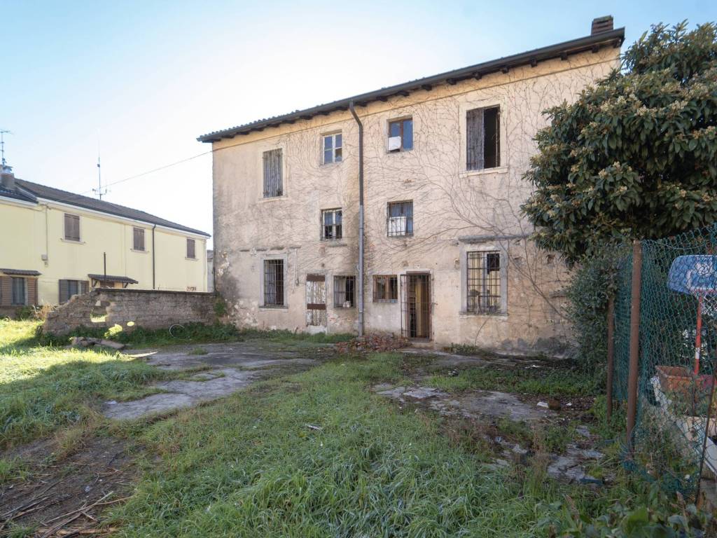 Palazzo / stabile a Verona in Via Pasqualino Benedetti, 17 - Foto 3