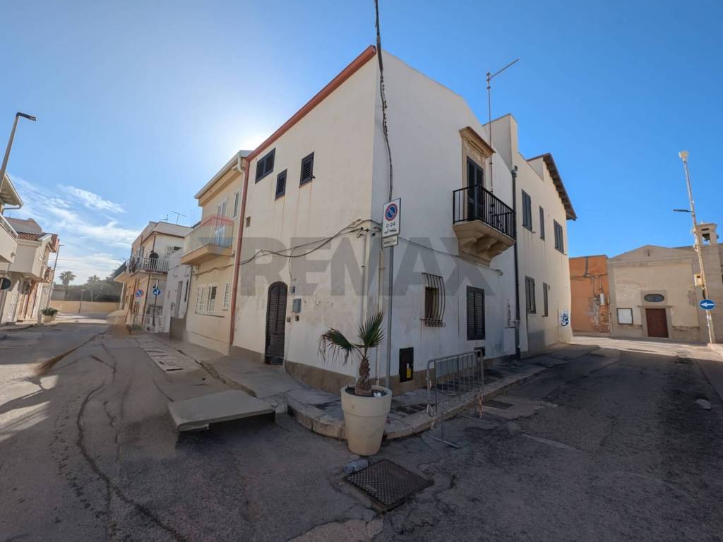 Casa indipendente a Santa croce camerina in via pietro nenni, 11 - Foto 2