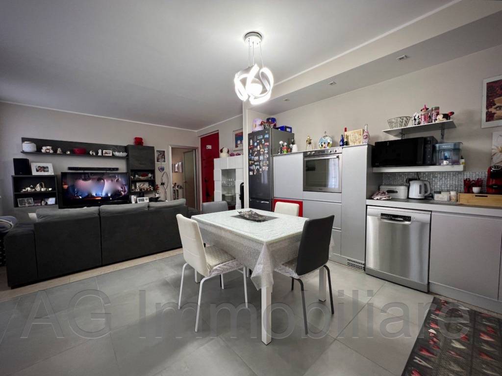 Appartamento a Verbania in Via Fabio Filzi, 48 - Foto 3