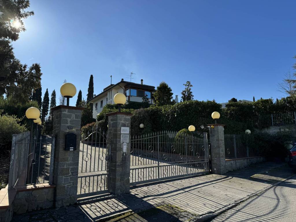 Villa a Sinalunga in Via Vittorio Alfieri - Foto 3