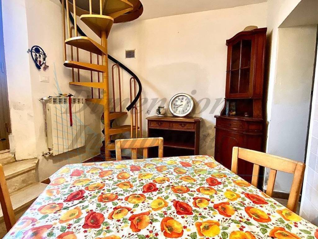 Appartamento a Rosignano marittimo in Piazza Giuseppe Garibaldi - Foto 2