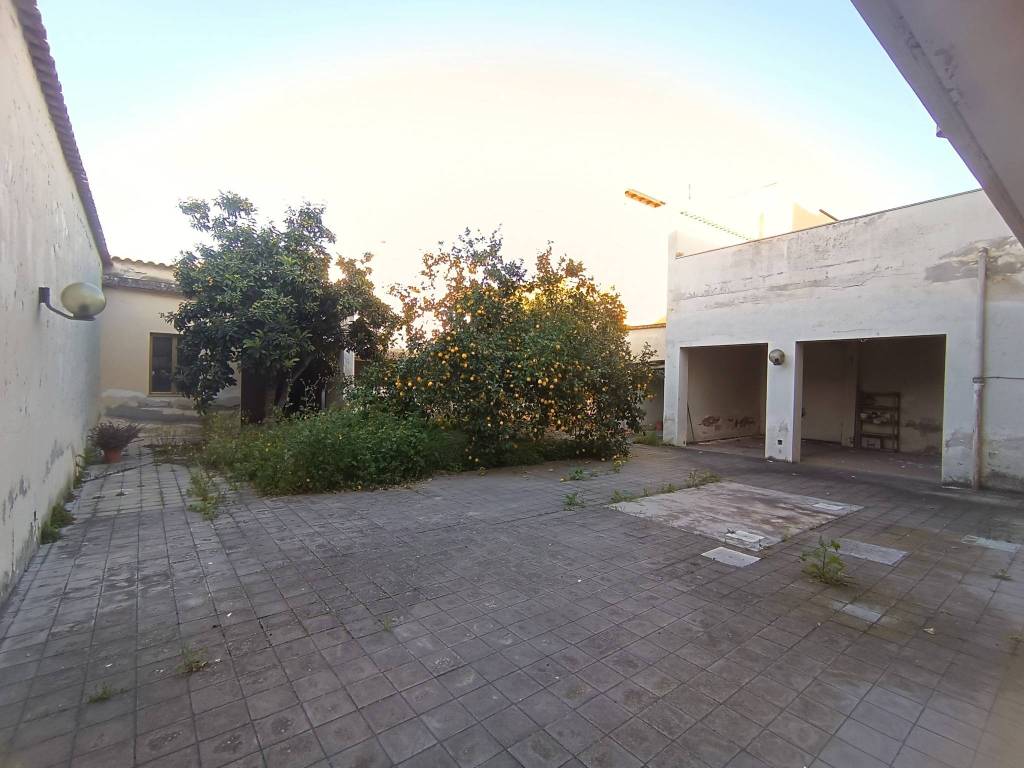 Casa indipendente a Quartu sant'elena in Via Dante Alighieri - Foto 3