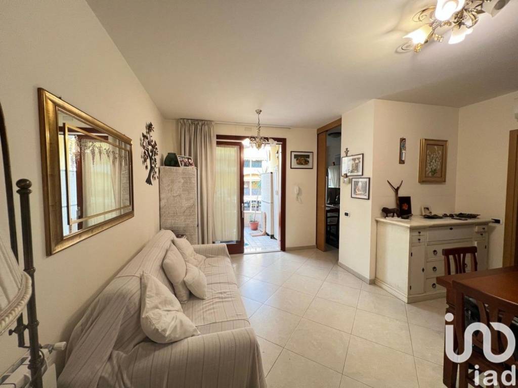 Appartamento a Quartu sant'elena in Via MONACO - Foto 3