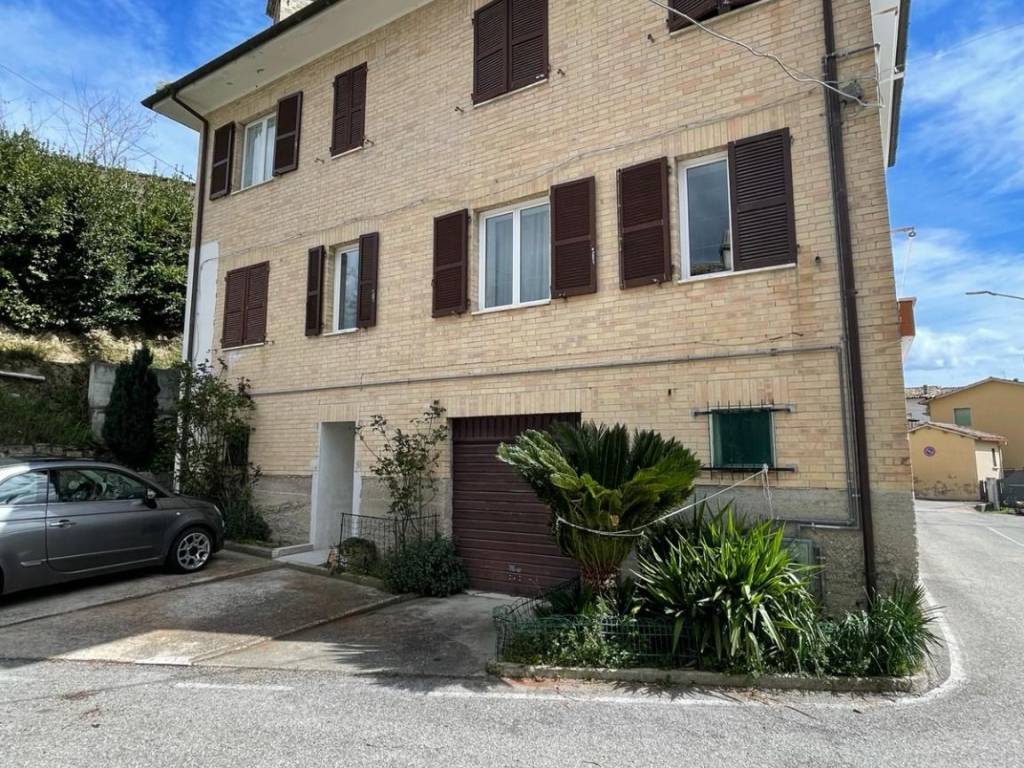 Appartamento a Ascoli piceno in Strada Provinciale dell'Ascensione - Foto 2