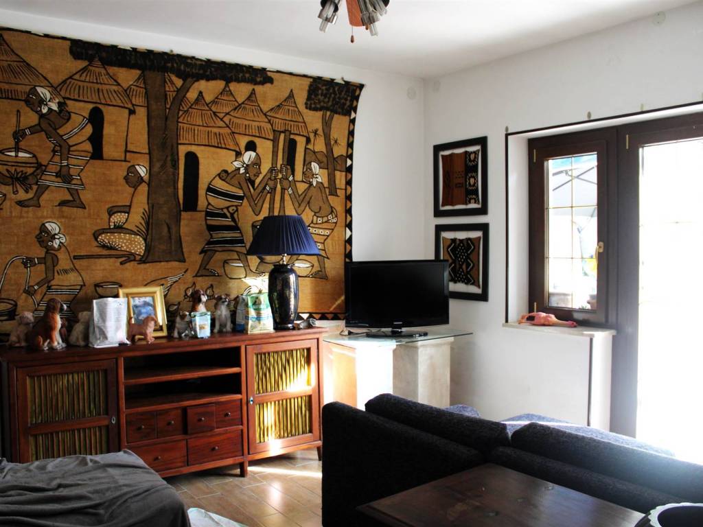 Villa a Ronsecco in Via Duca d'Aosta, 56 - Foto 2