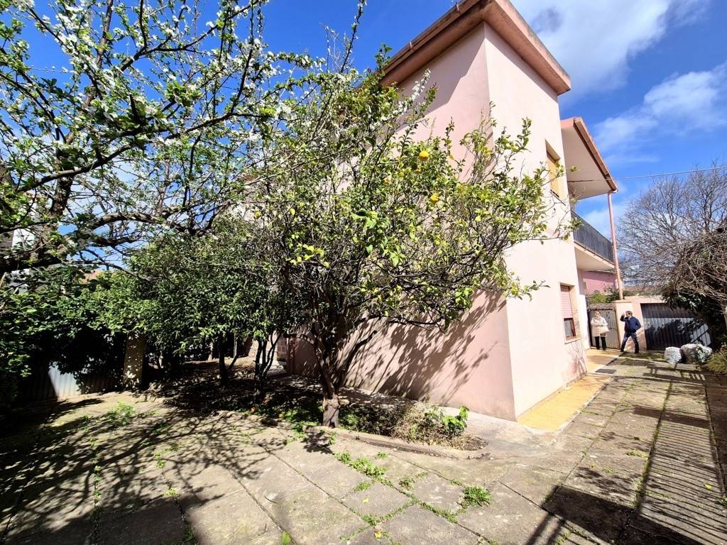 Villa a Carbonia in Via Trieste - Foto 3