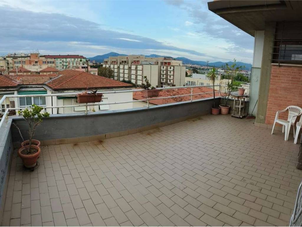 Appartamento a Livorno in via zambelli - Foto 2