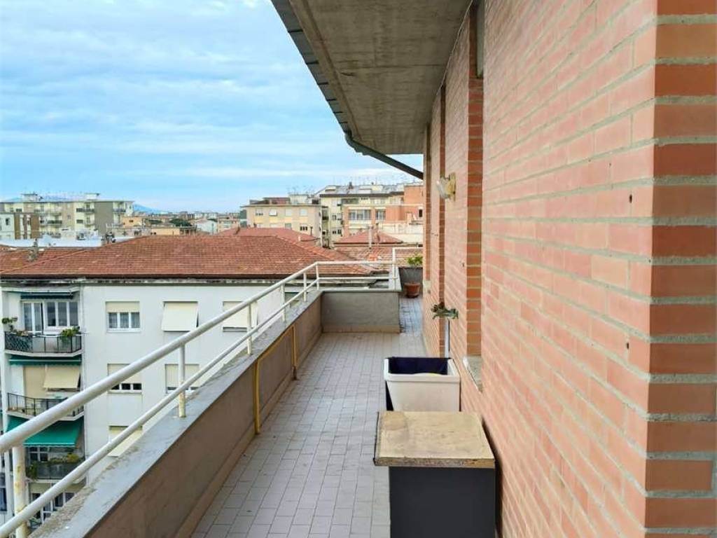 Appartamento a Livorno in via zambelli - Foto 5