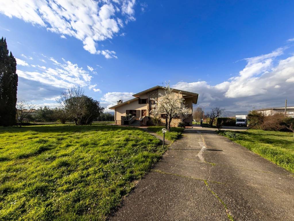 Villa a Ponte buggianese in Via Mascagni S.N.C. - Foto 2