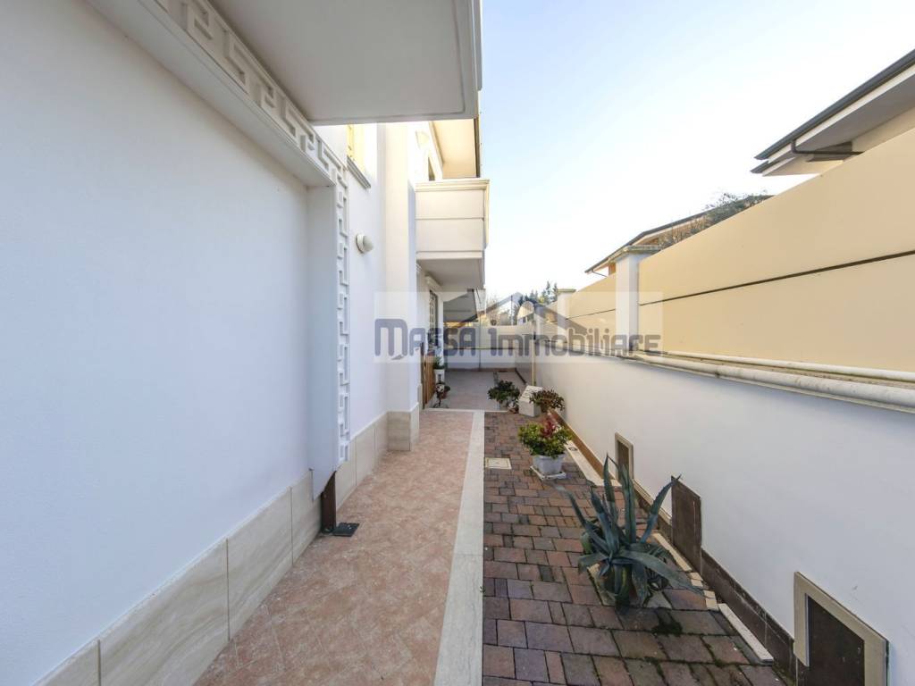 Villa a Ponte buggianese in Via Roma S.N.C. - Foto 5