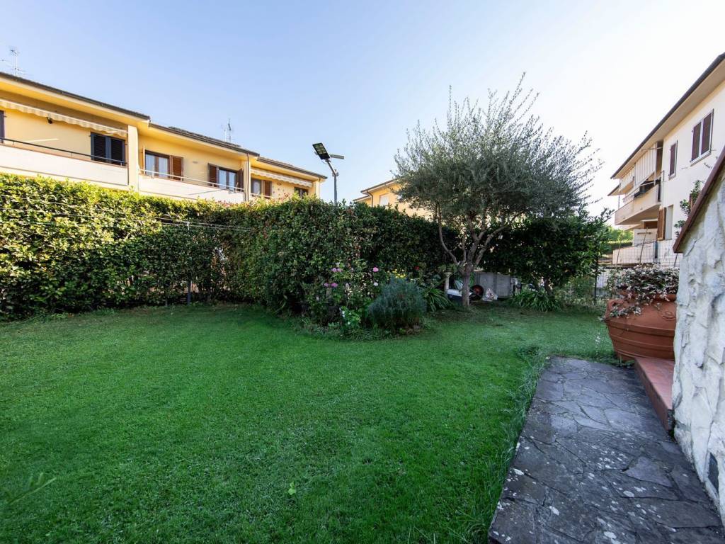 Villa a Buggiano in Via Battisti S.N.C. - Foto 4