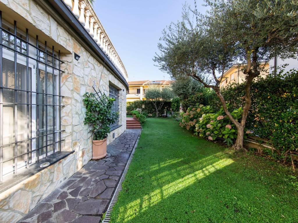 Villa a Buggiano in Via Battisti S.N.C. - Foto 5