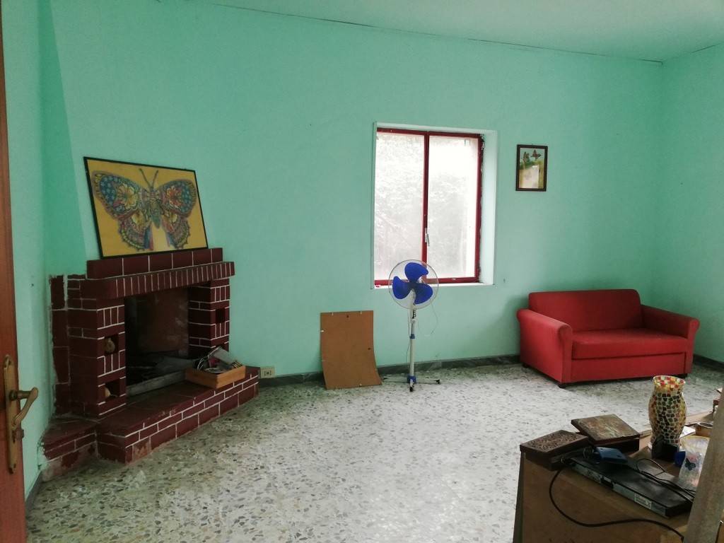 Villa a Caiazzo in Via Caduti sul Lavoro, 2 - Foto 5