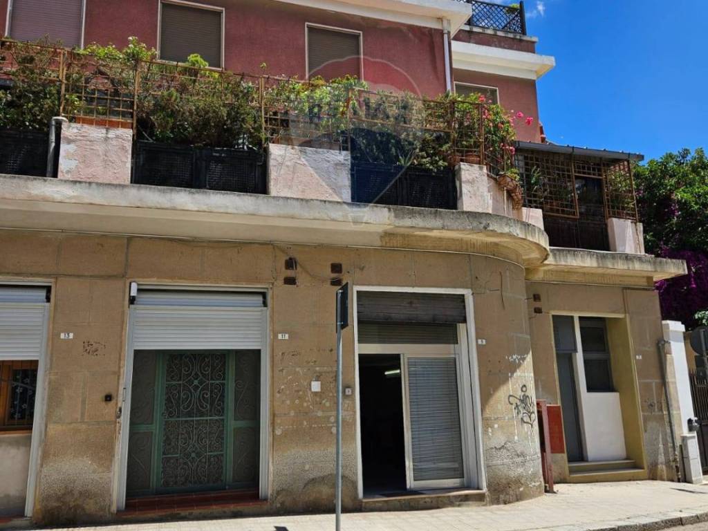 Appartamento a Cagliari in Via Falzarego, 9 - Foto 2
