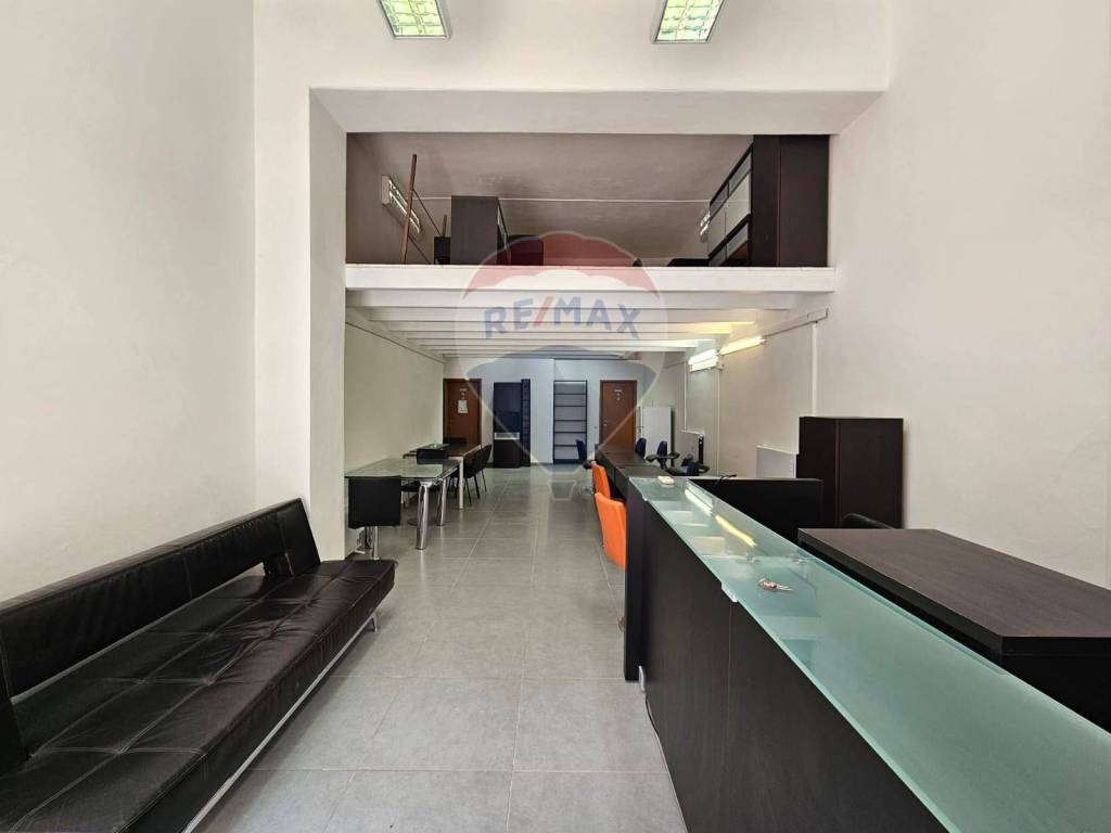 Appartamento a Cagliari in Via Falzarego, 9 - Foto 4