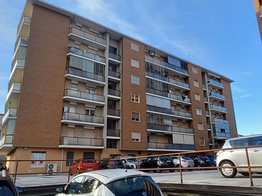 Appartamento a Borgosesia in Via Vittorio Veneto, 56 - Foto 2