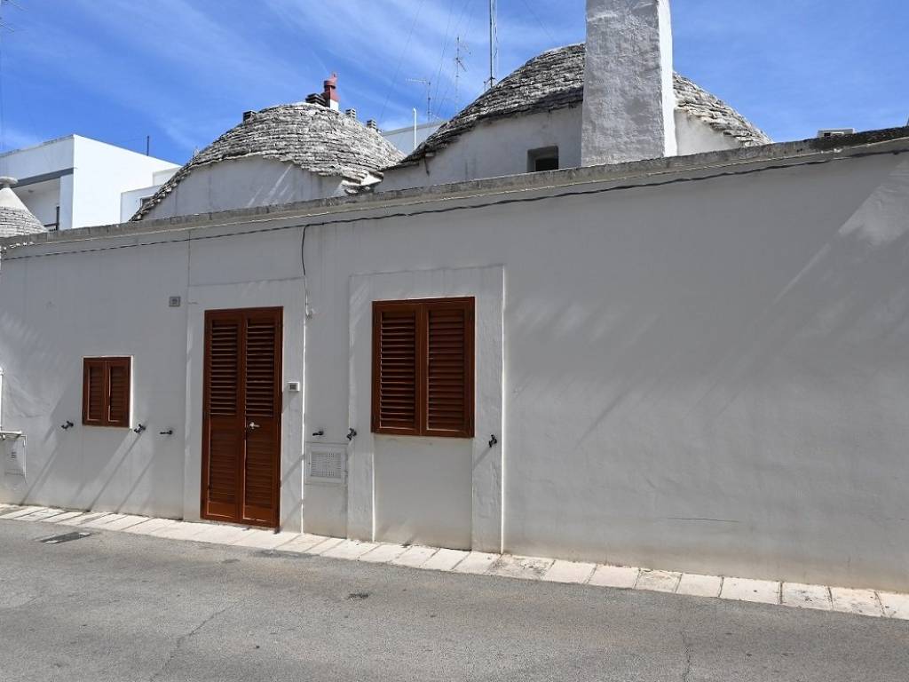 Casa indipendente a Alberobello in Via Col di Lana, 17 - Foto 2