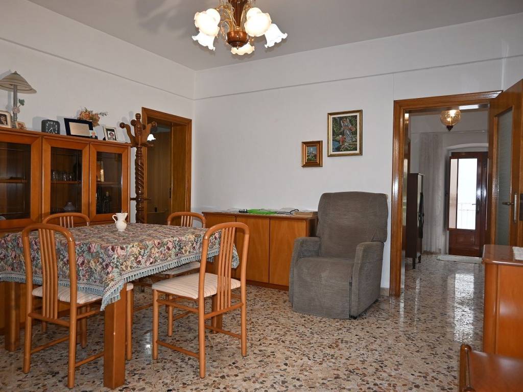 Casa indipendente a Alberobello in Via Col di Lana, 17 - Foto 3