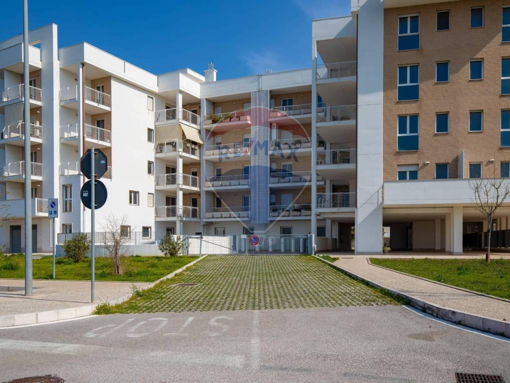 Appartamento a Bari in Strada provinciale Carbonara Modugno, 4 - Foto 2