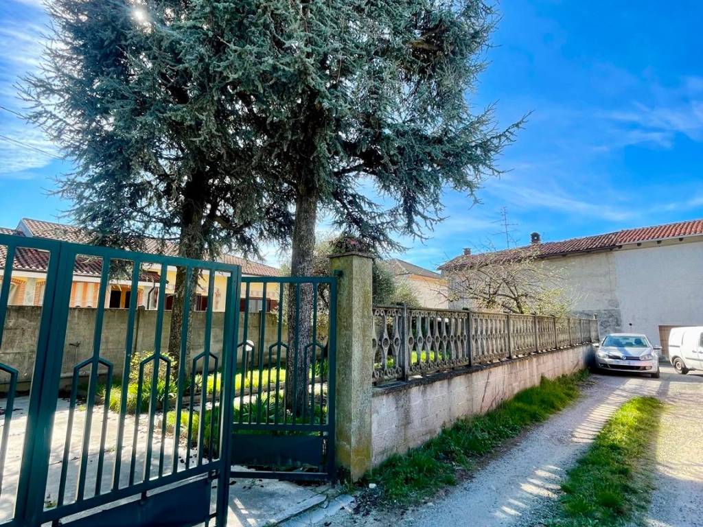 Villa a Saluggia in Via Maestra Maria Donato, 19 - Foto 5