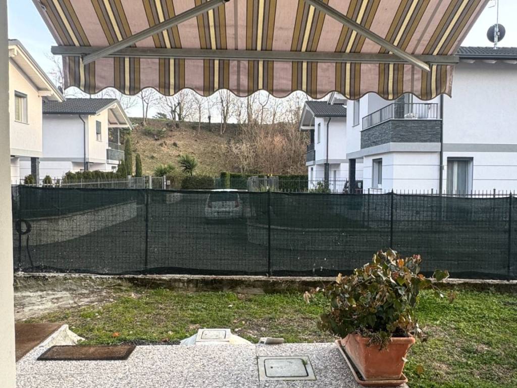 Appartamento a Gavirate in Via Fontanone, 29 - Foto 2