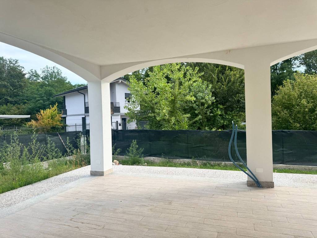 Appartamento a Gavirate in Via Fontanone, 29 - Foto 3
