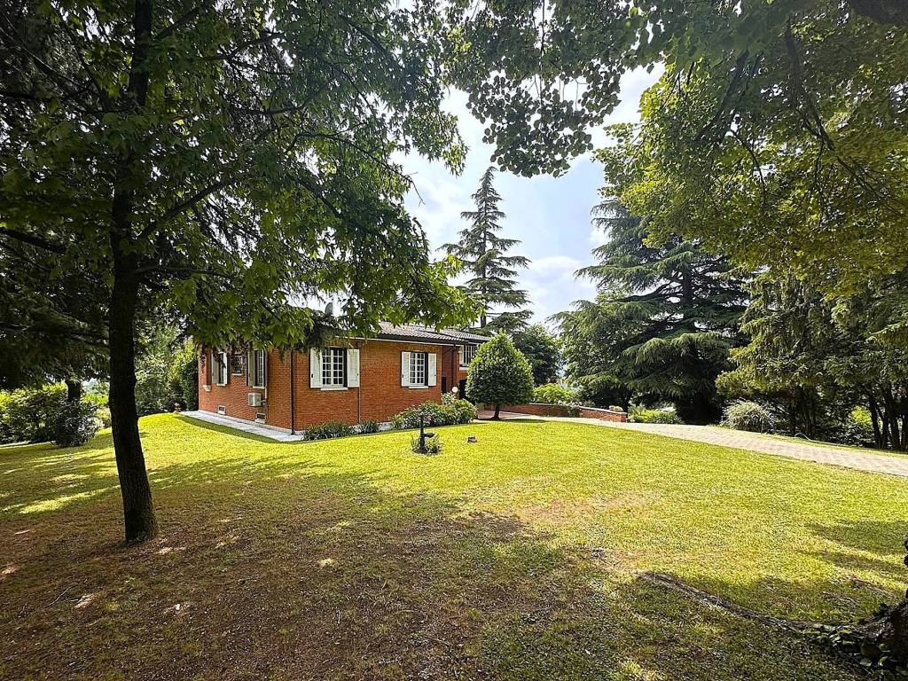 Villa a Grezzana in Via Località Cea - Foto 2