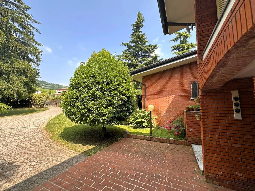 Villa a Grezzana in Via Località Cea - Foto 4
