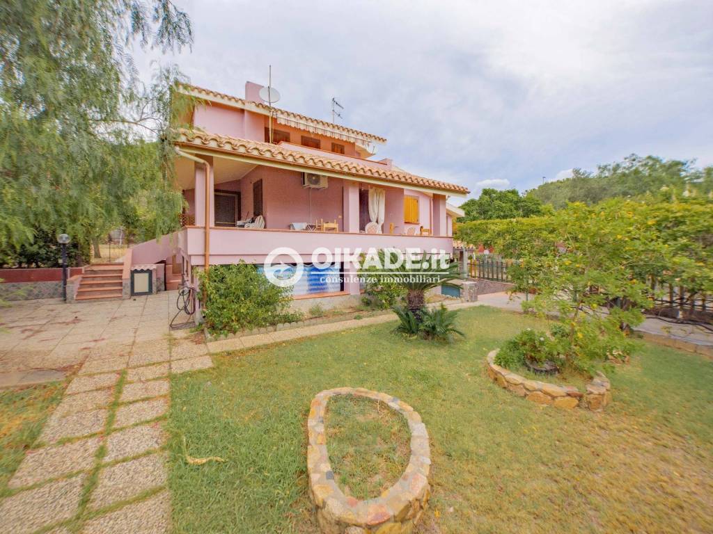 Villa a Sinnai in Via dei Gerani - Foto 2