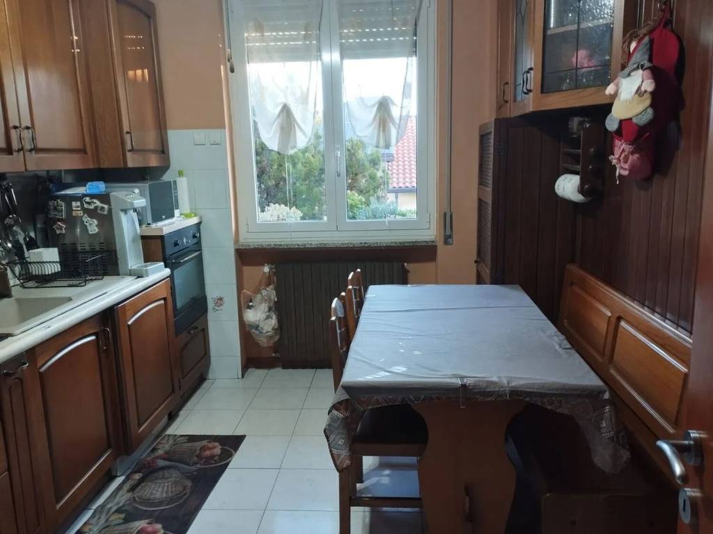 Appartamento a Rovellasca in Carso S.N.C. - Foto 2