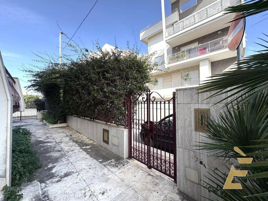 Villa a Bari in Via Giuseppe Volpe - Foto 5