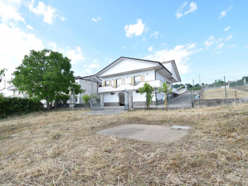 Villa a Dugenta in Via Comunale Zia Rosa, 9 - Foto 2